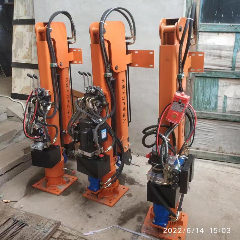 白城市重汽蓝牌随车吊 3.2吨 国六动力强 液压驱动 农用自卸起重机